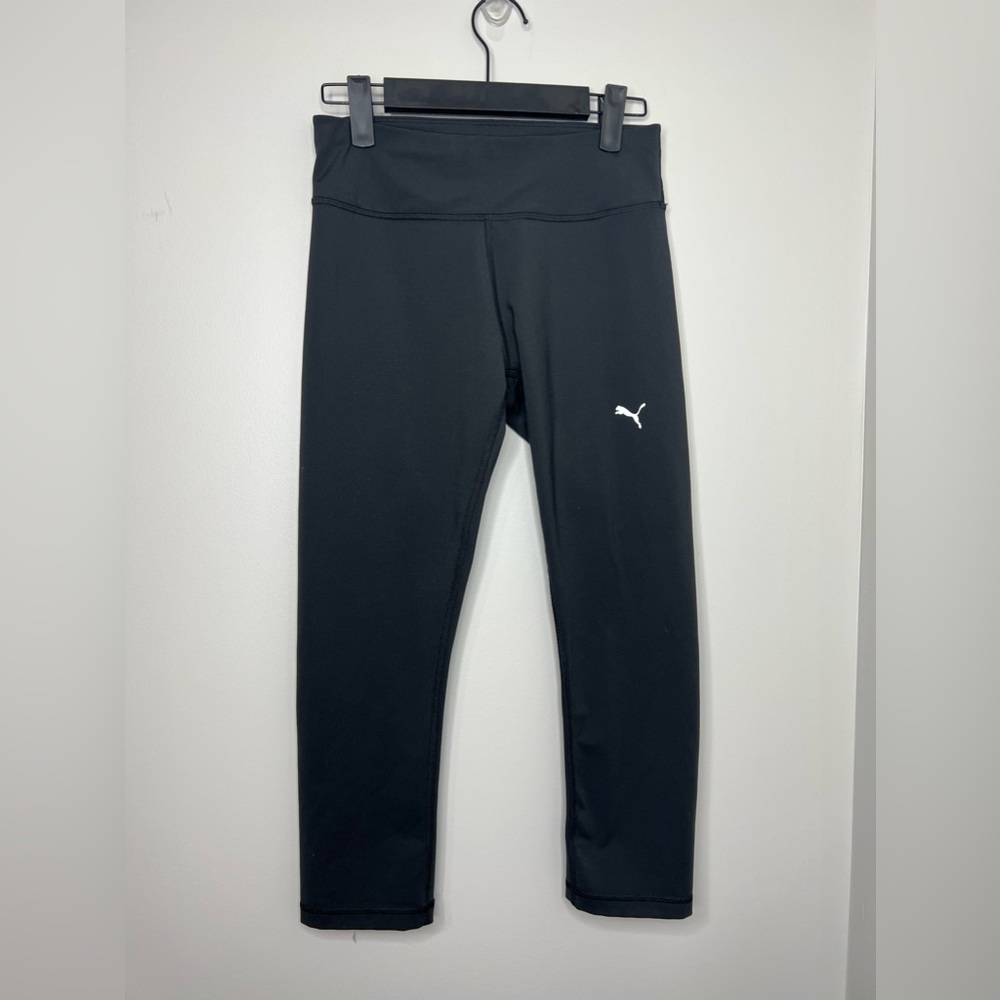 PUMA dry cell athletic leggings/yoga pants. Hidden key pocket. Size small.